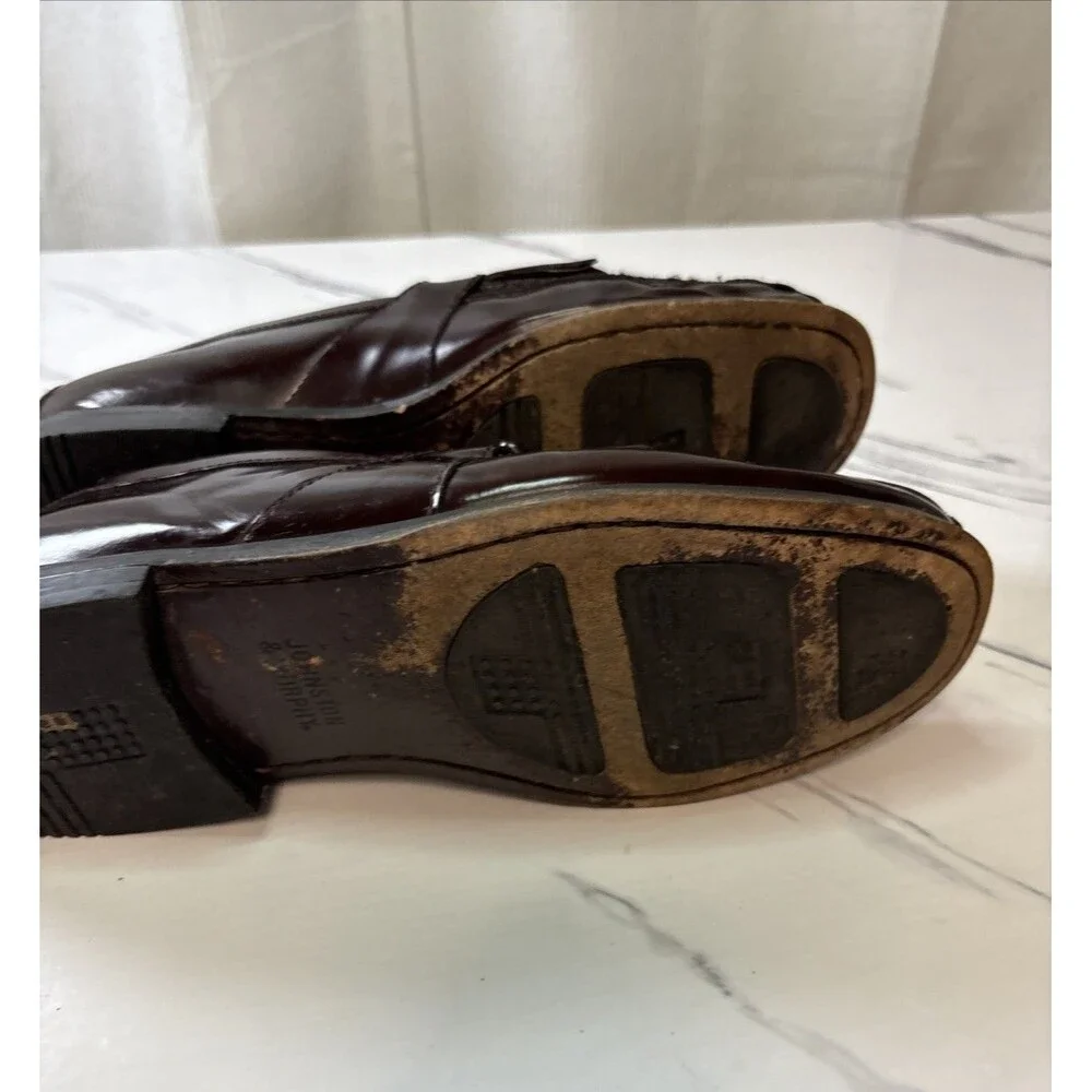 Johnston & Murphy  20-0588 Mens 10 Medium leather slip-on